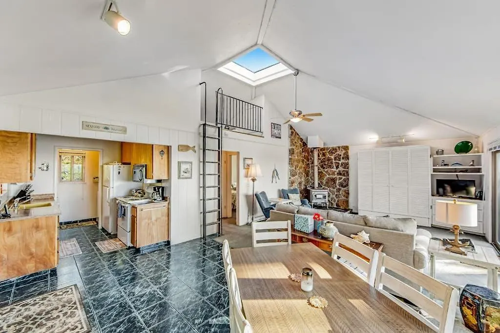 Cove House-1